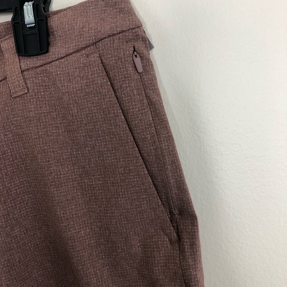 lululemon athletica Brown/coral. Men's Shorts medium/31 - Picture 9 of 13
